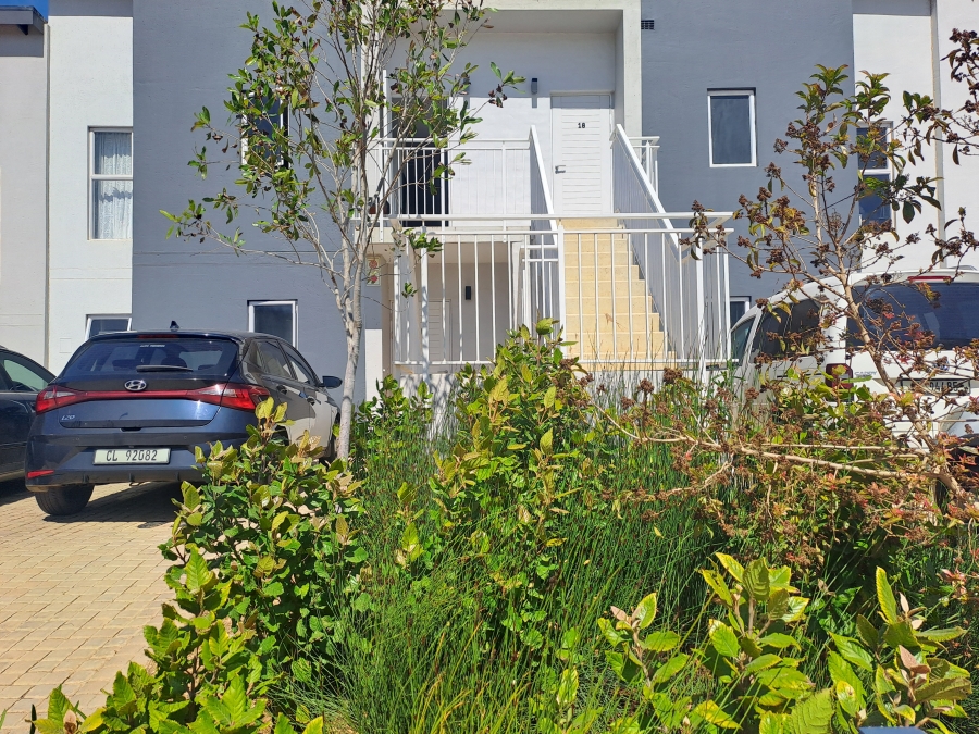 To Let 2 Bedroom Property for Rent in Newinbosch Western Cape